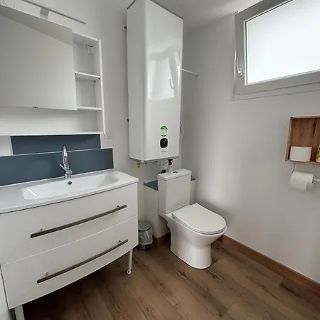 Maison Avec Terrasse, 10 Couchages, A 200 M De La Holiday home