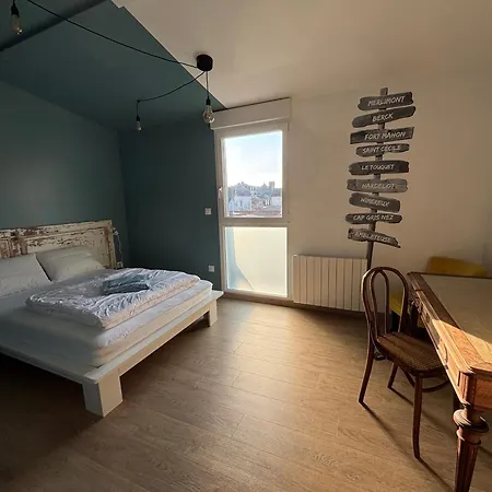 Maison Avec Terrasse, 10 Couchages, A 200 M De La Holiday home Berck