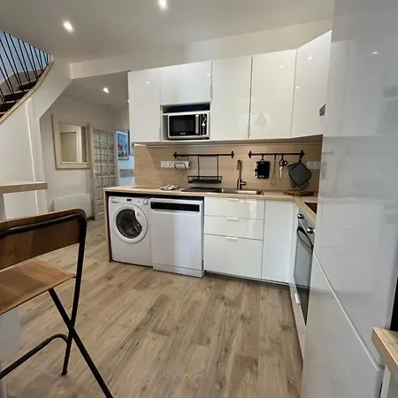 Maison Avec Terrasse, 10 Couchages, A 200 M De La Holiday home